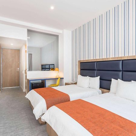 Tryp By Wyndham Mexico City World Trade Center Area Exterior photo