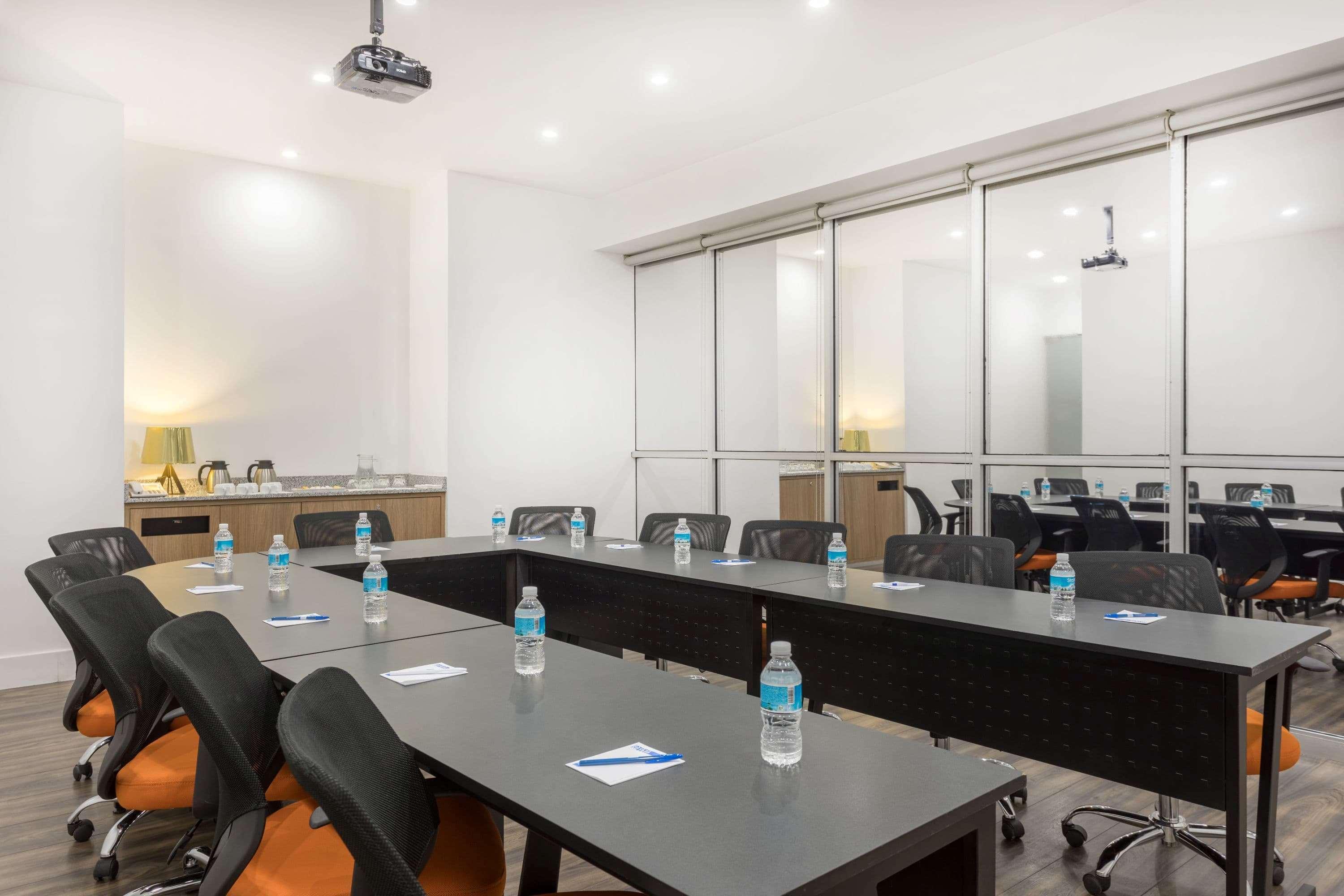 Tryp By Wyndham Mexico City World Trade Center Area Exterior photo
