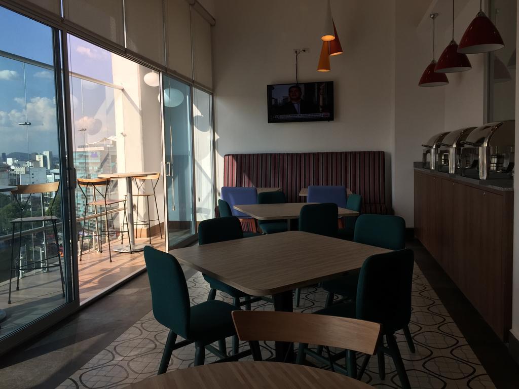 Tryp By Wyndham Mexico City World Trade Center Area Exterior photo