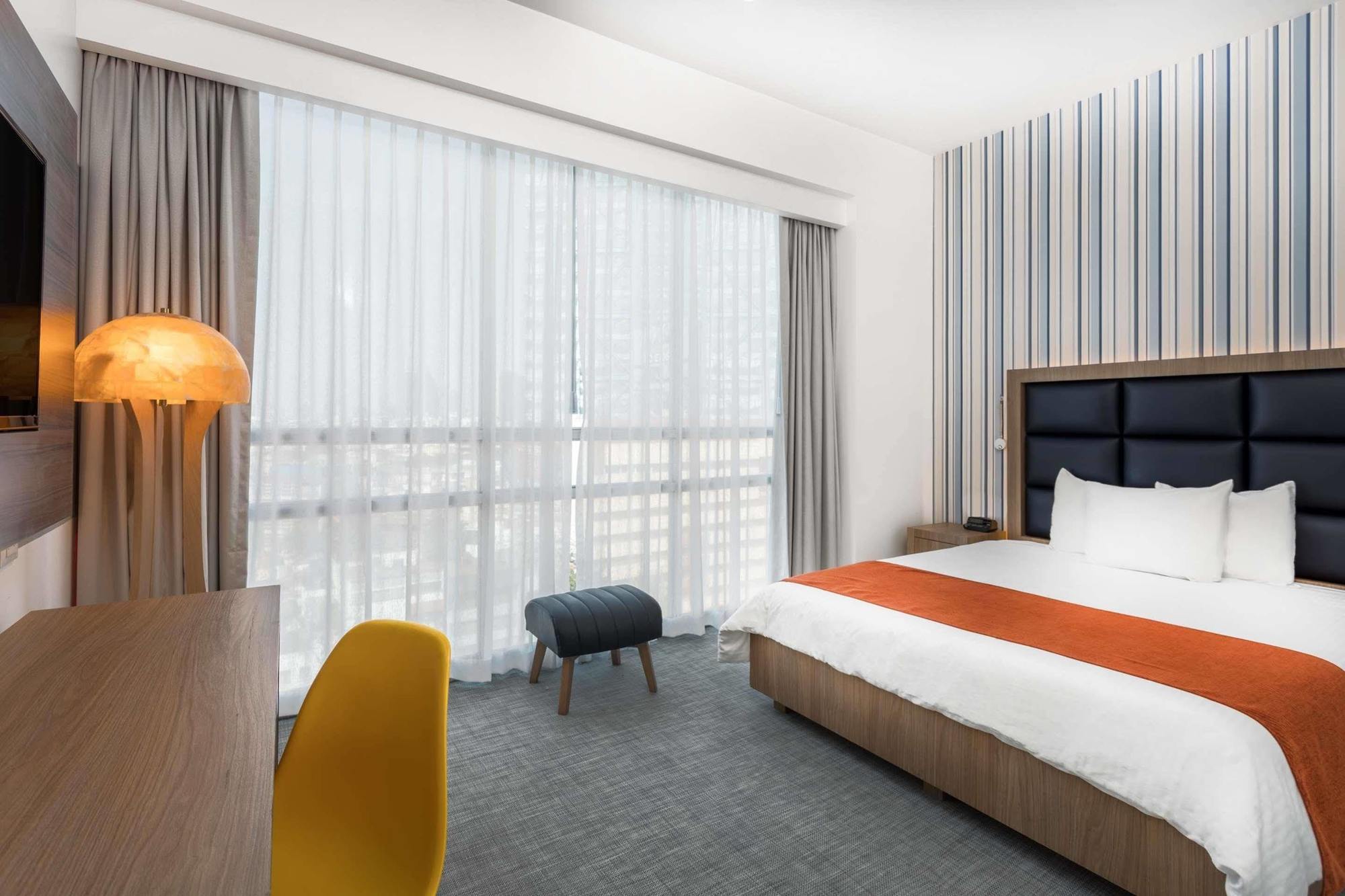 Tryp By Wyndham Mexico City World Trade Center Area Exterior photo